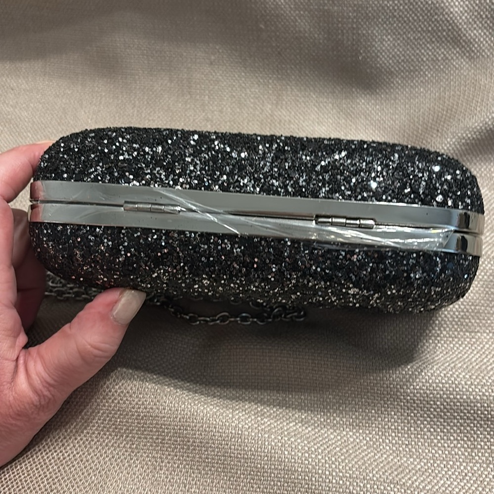 Inc International Concepts Bow Glitter Clutch - Picture 4 of 9